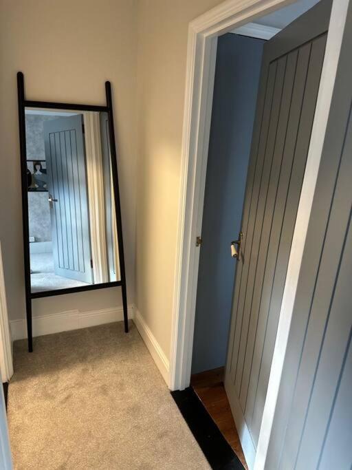 High Wycombe Centre- 2 Bed Flat Apartman Kültér fotó