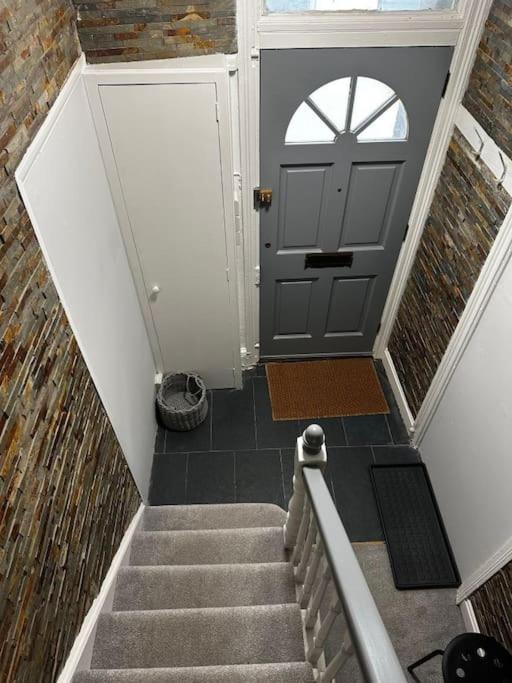 High Wycombe Centre- 2 Bed Flat Apartman Kültér fotó